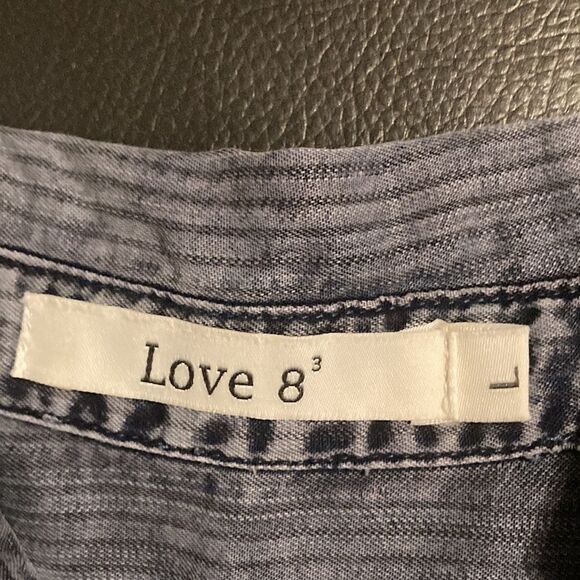Love 8 blue snap shirt, size large, good used condition - Picture 8 of 11